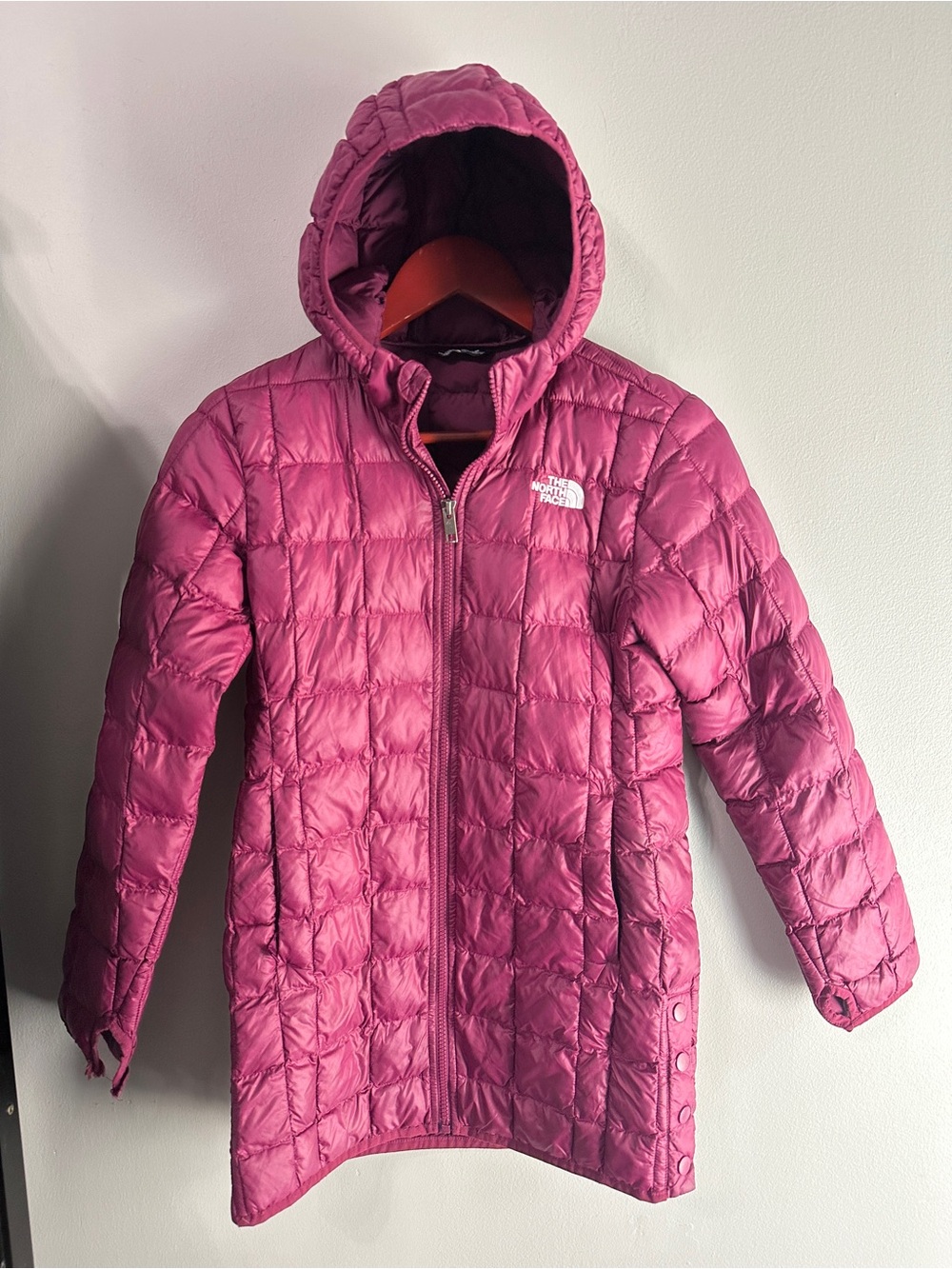The North Face Girls Large 12 Thermoball Parka Coat Puffer Hood Burgundy Purple